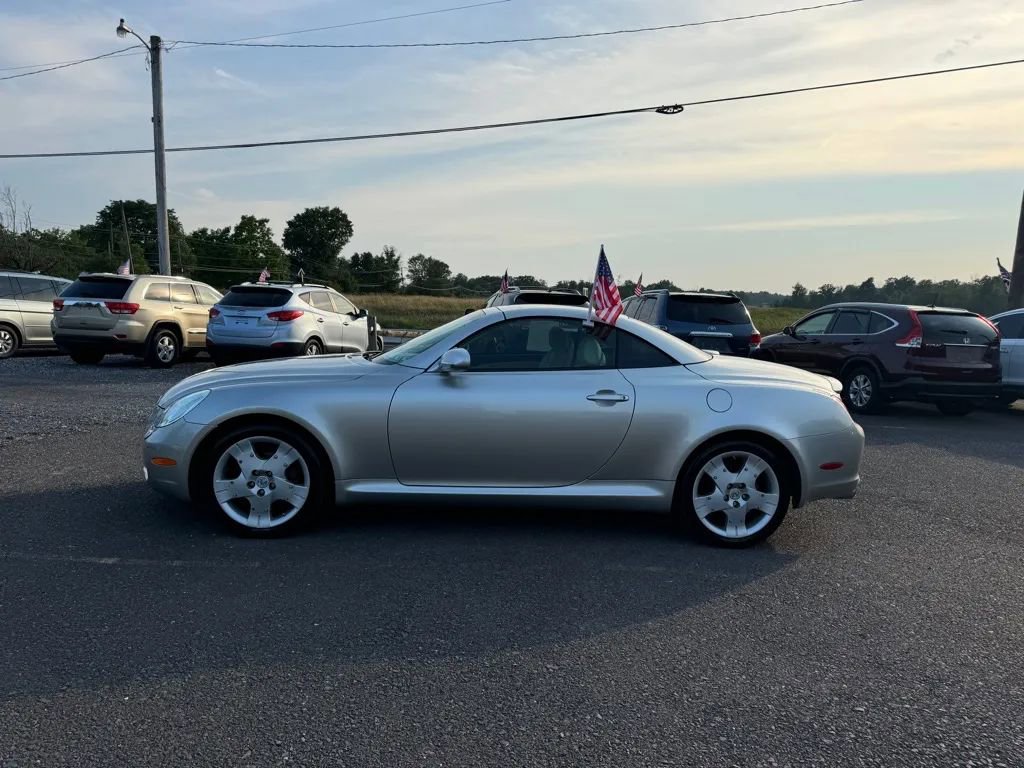 Used 2005 Lexus SC 430 Convertible image 3