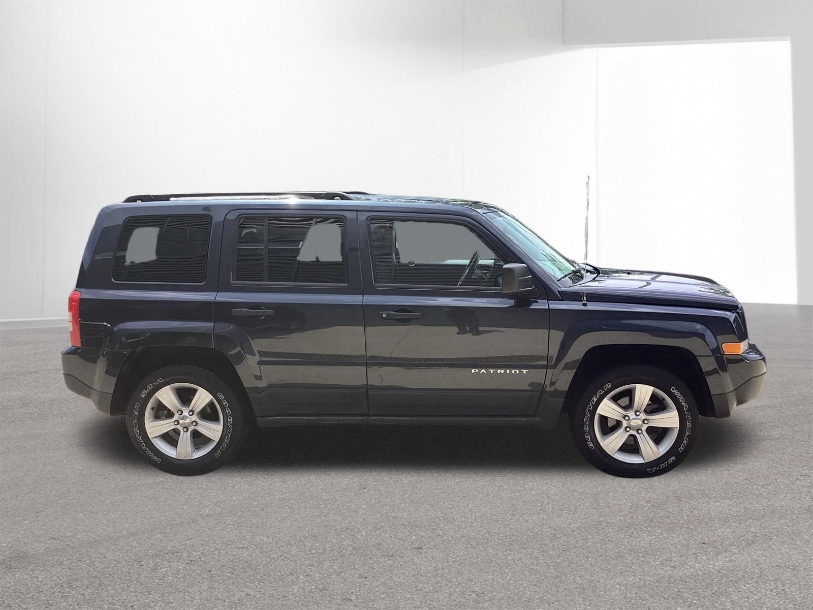 Used 2014 Jeep Patriot Sport AWD/4WD image 15
