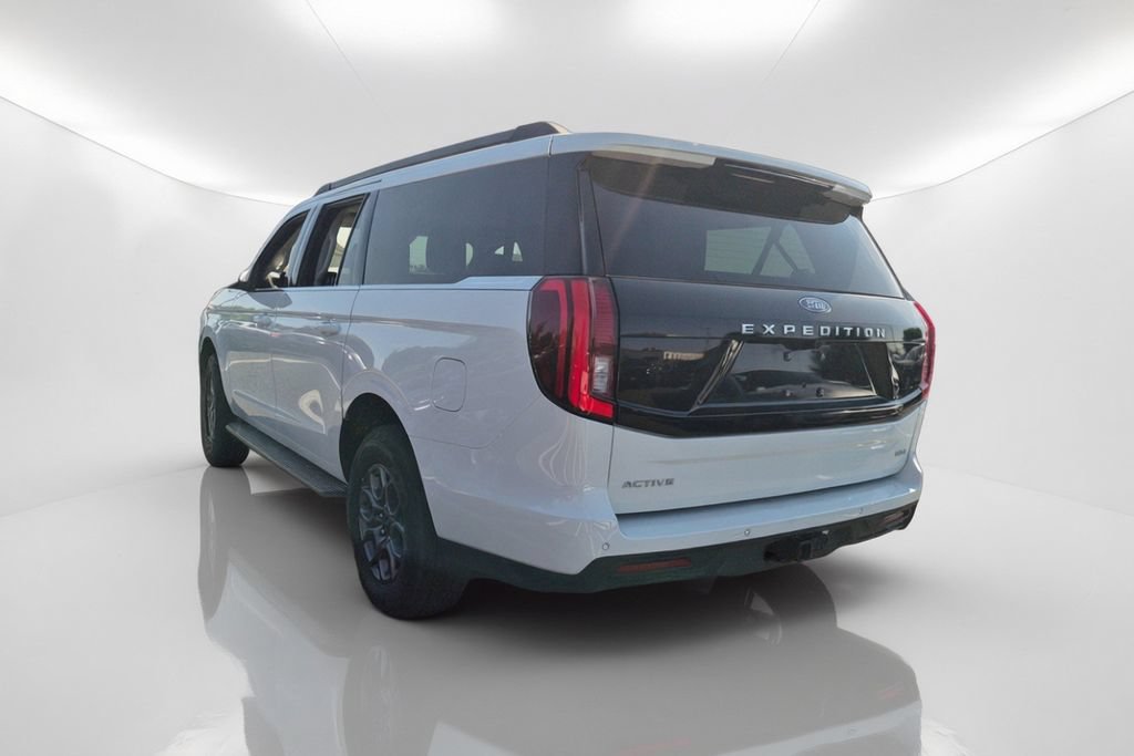 Used 2025 Ford Expedition Max Active RWD image 8