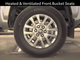 Used 2025 Toyota Tacoma Limited AWD/4WD image 26