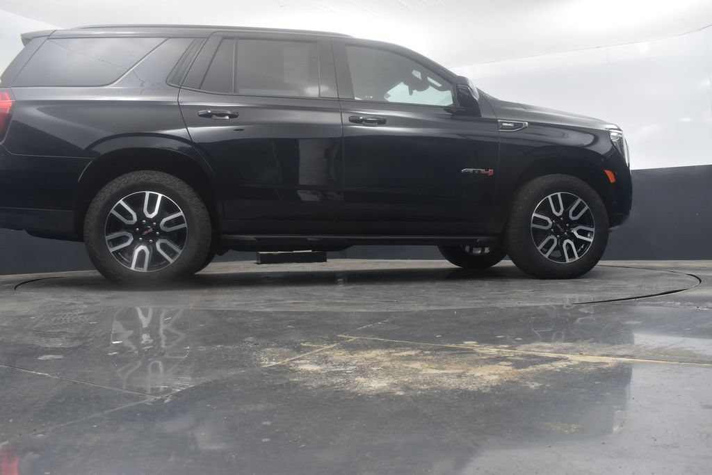 Used 2024 GMC Yukon AT4 w/ Technology Package AWD/4WD image 39