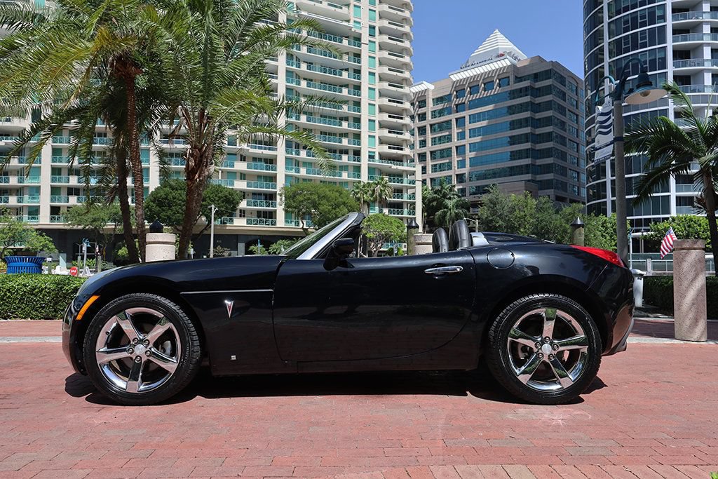 Used 2007 Pontiac Solstice GXP w/ Premium Package RWD image 3
