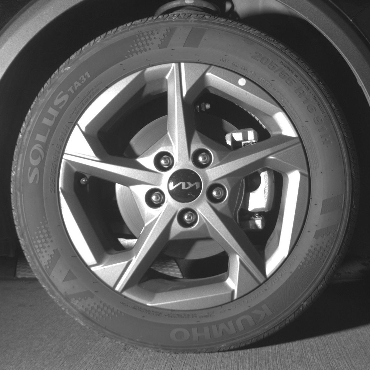 Used 2025 Kia K4 LXS image 13