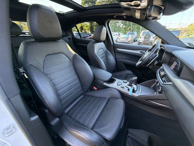 Used 2024 Alfa Romeo Stelvio Veloce AWD/4WD image 25