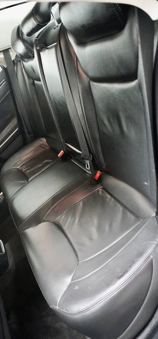 Used 2015 Chrysler 300 Limited image 5