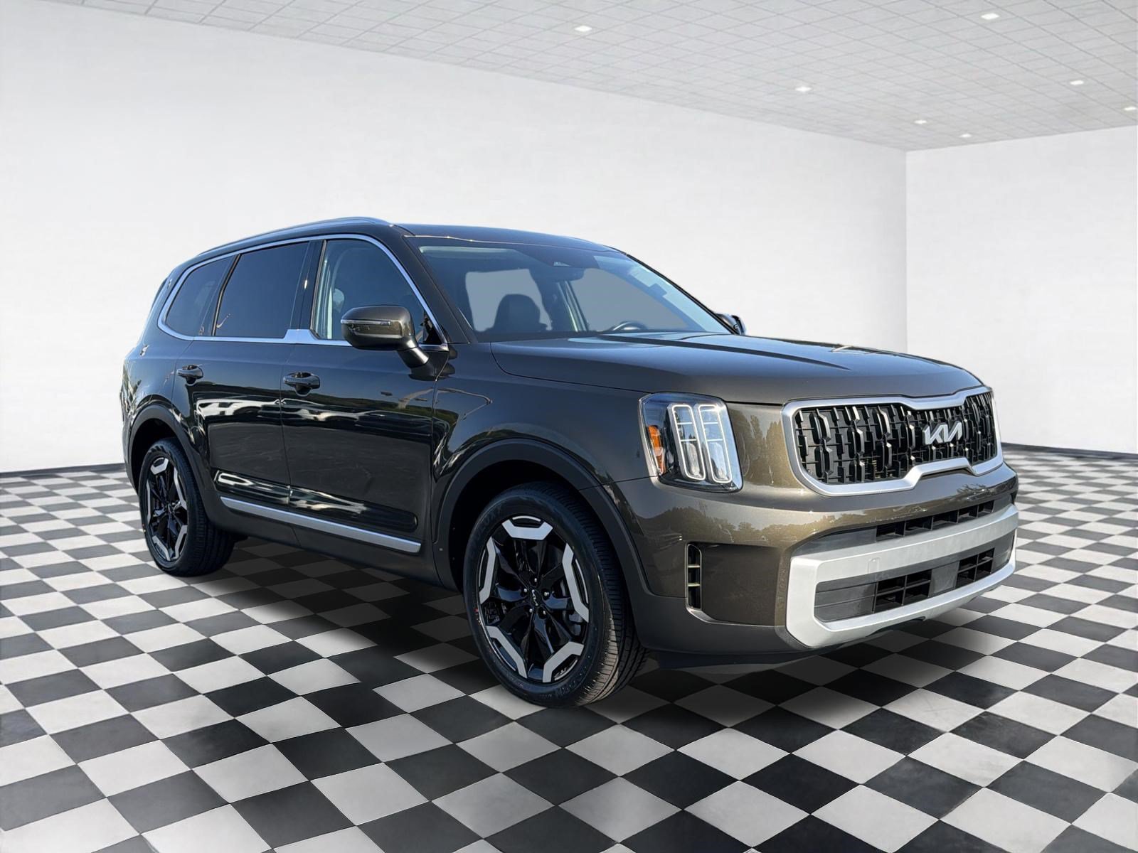 Used 2023 Kia Telluride EX w/ EX Captain's Chair Package FWD image 8