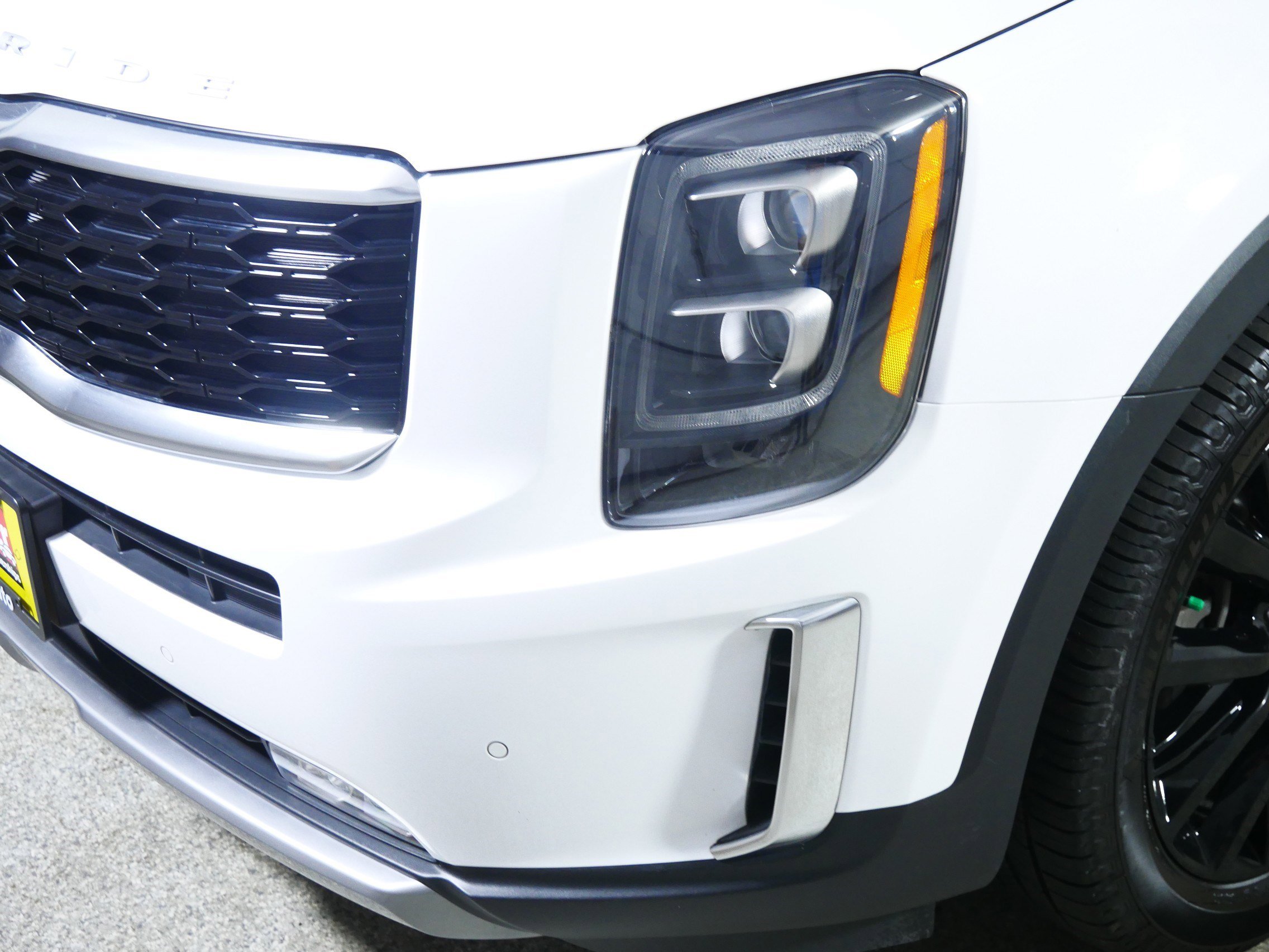 Used 2022 Kia Telluride SX w/ SX Prestige Package AWD/4WD image 16