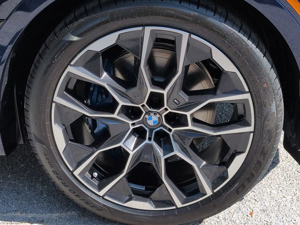 New 2027 BMW X7 xDrive40i w/ Executive Package AWD/4WD image 11