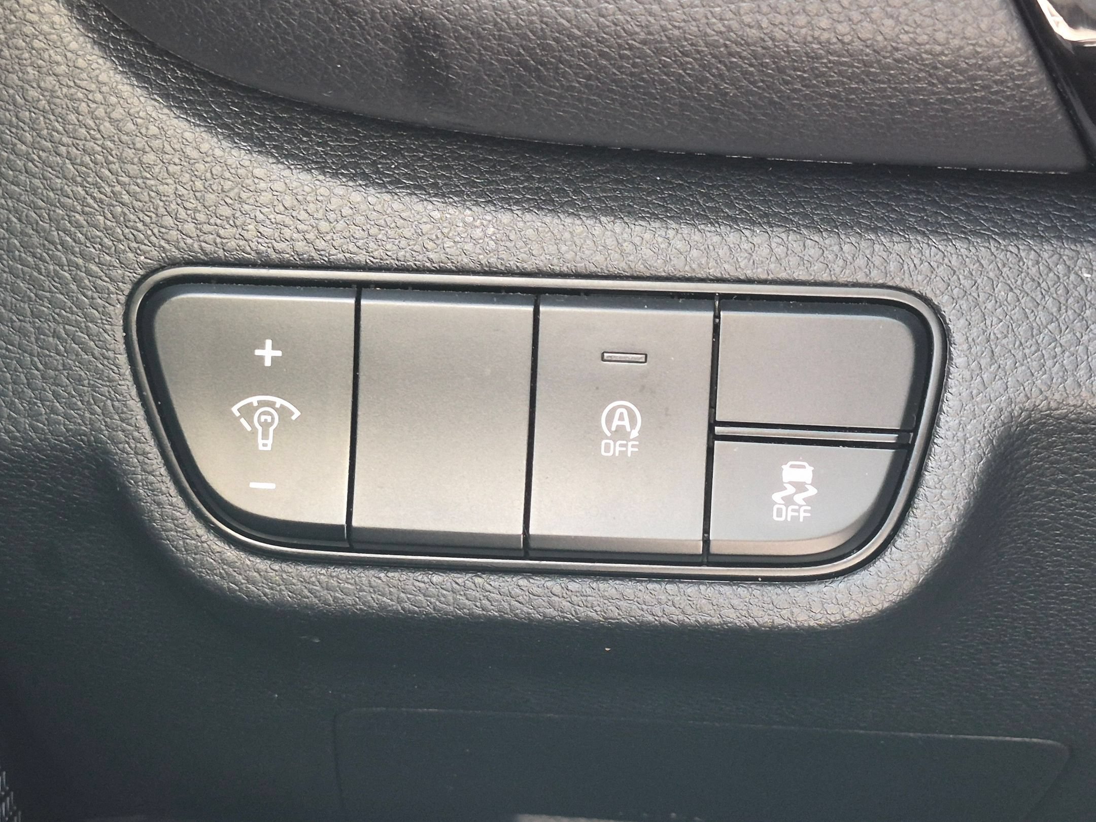Used 2024 Kia Seltos S FWD image 17