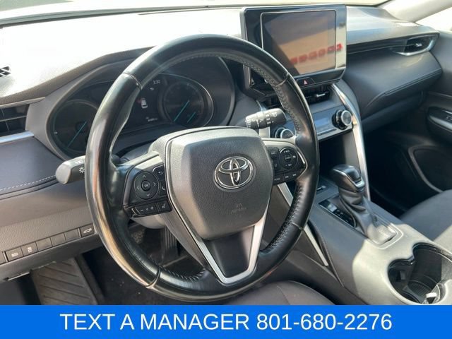 Used 2024 Toyota Venza LE AWD/4WD image 14