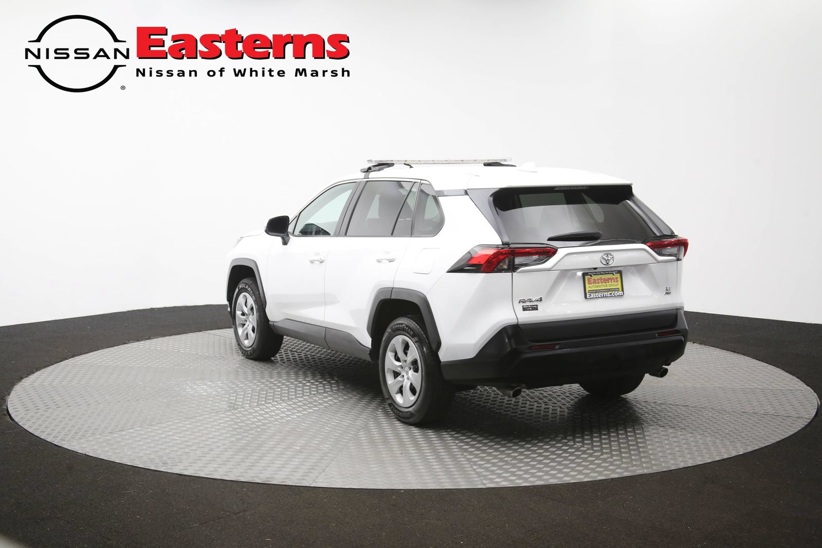Used 2023 Toyota RAV4 LE AWD/4WD image 64