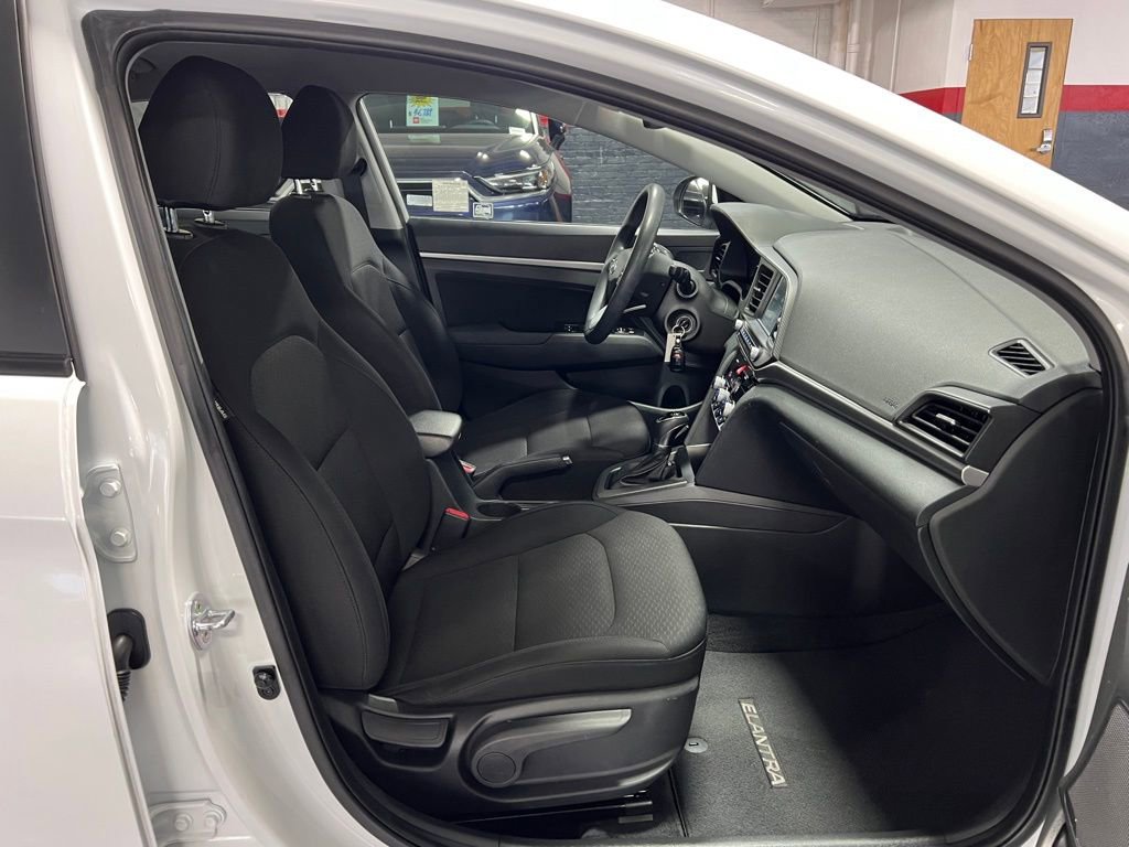 Used 2020 Hyundai Elantra SEL w/ Cargo Package (C1) image 18