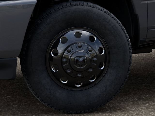 New 2026 RAM 3500 Big Horn AWD/4WD image 15