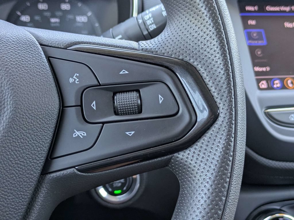 Used 2023 Chevrolet TrailBlazer LT FWD image 26