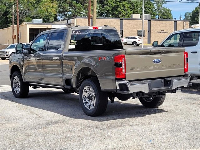 New 2026 Ford F250 Lariat image 3