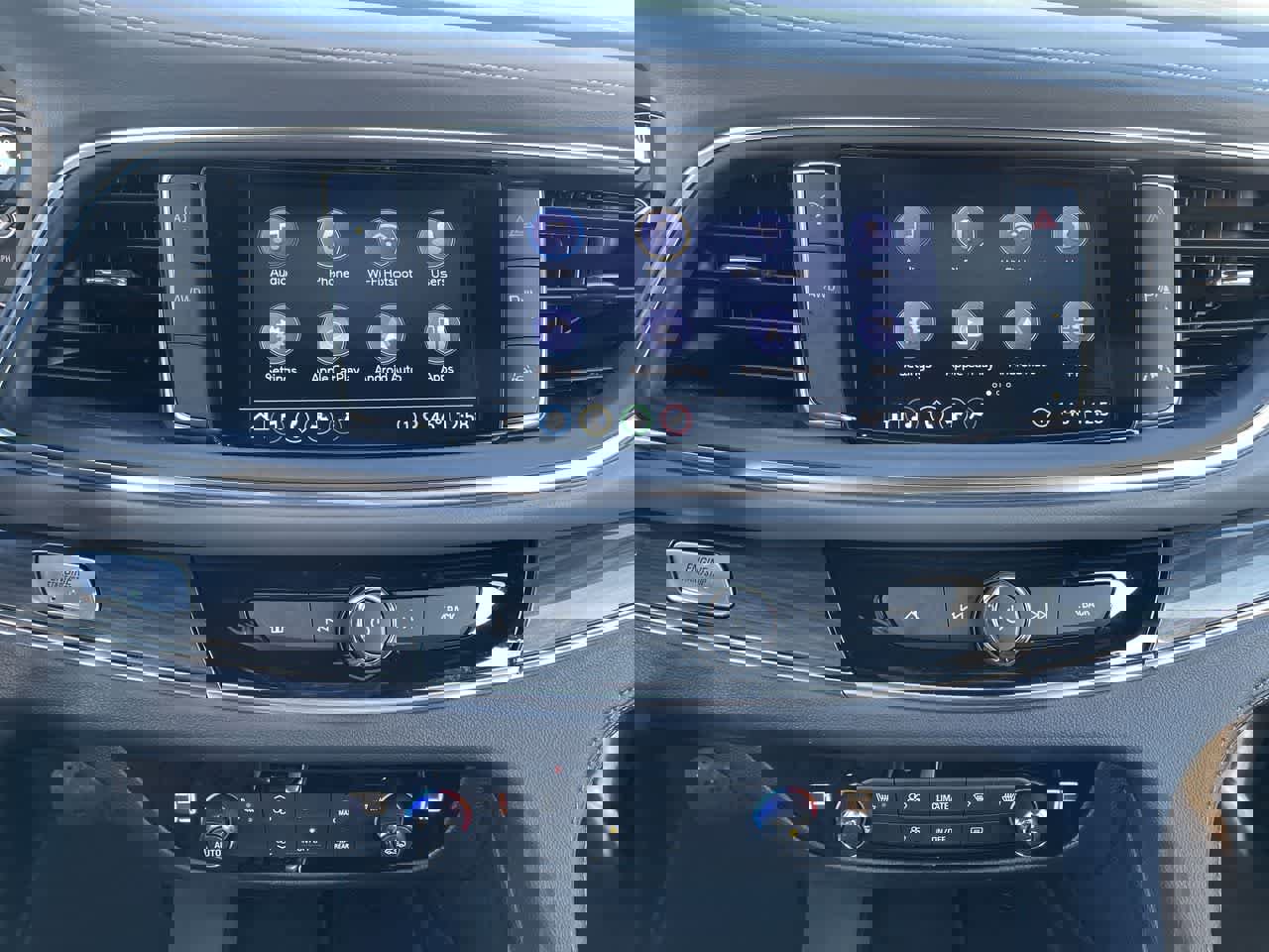 Used 2023 Buick Enclave Essence image 13