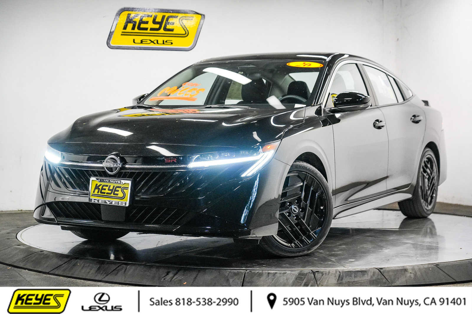 Used 2026 Nissan Sentra SR w/ Floor Mat Package FWD image 1