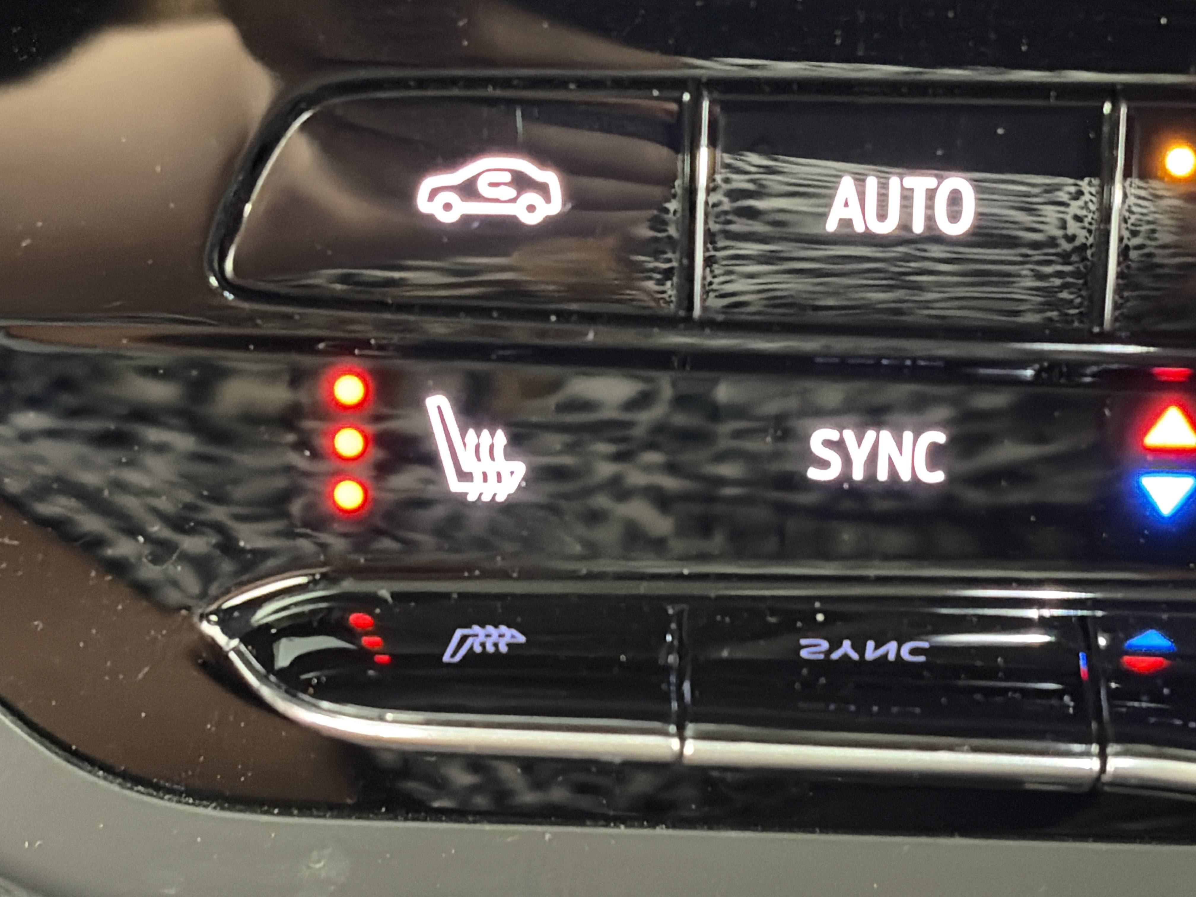 Used 2022 Buick Envision Preferred FWD image 23