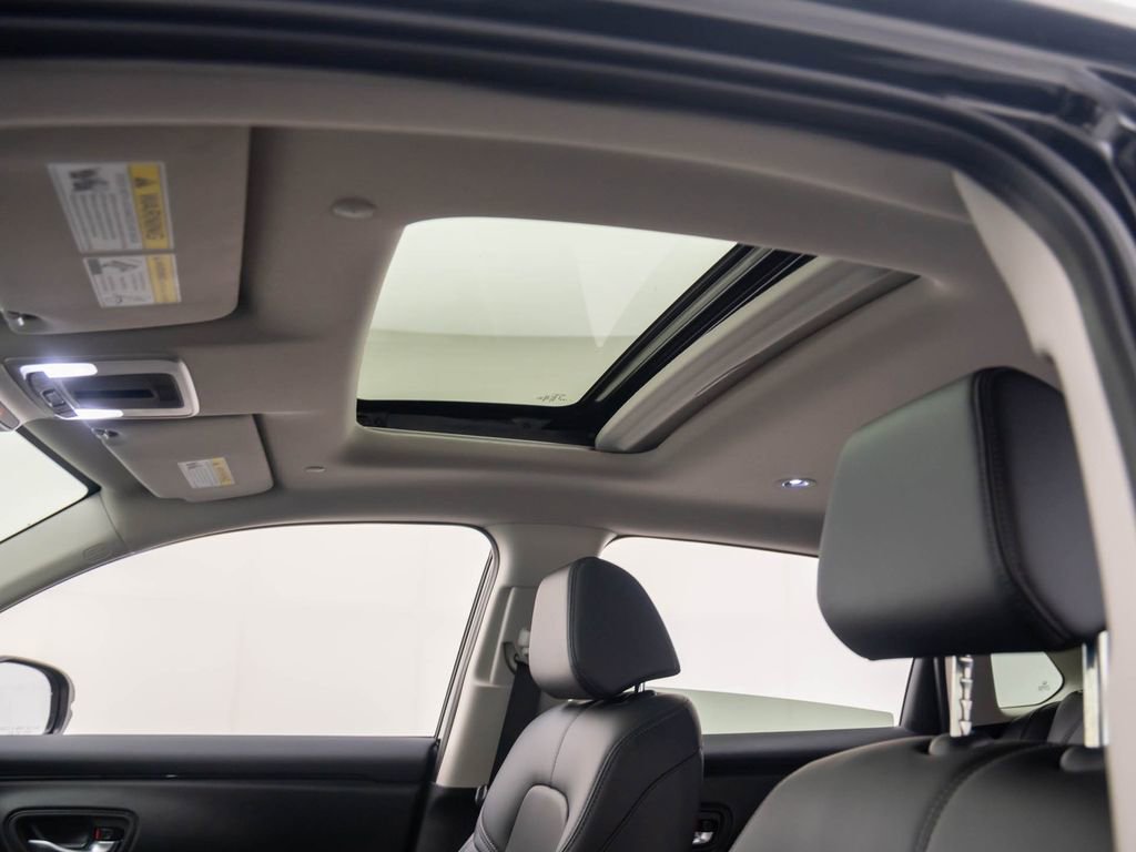 New 2026 Honda HR-V EX-L image 16