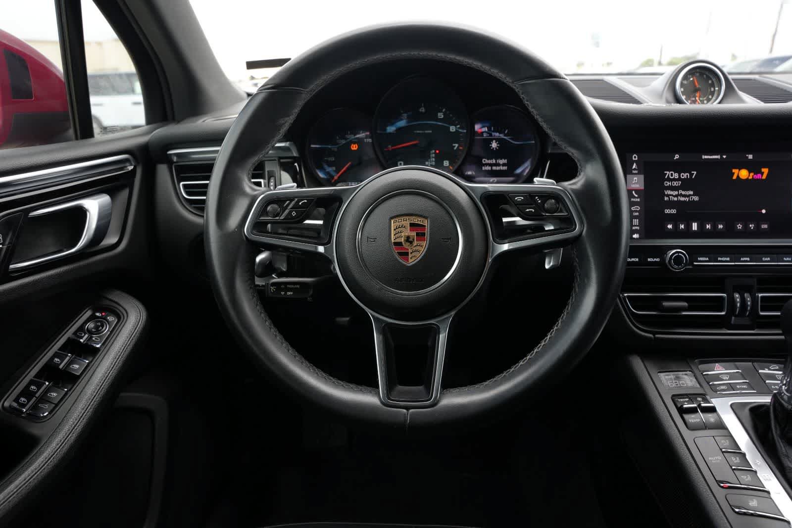 Used 2019 Porsche Macan AWD/4WD image 8