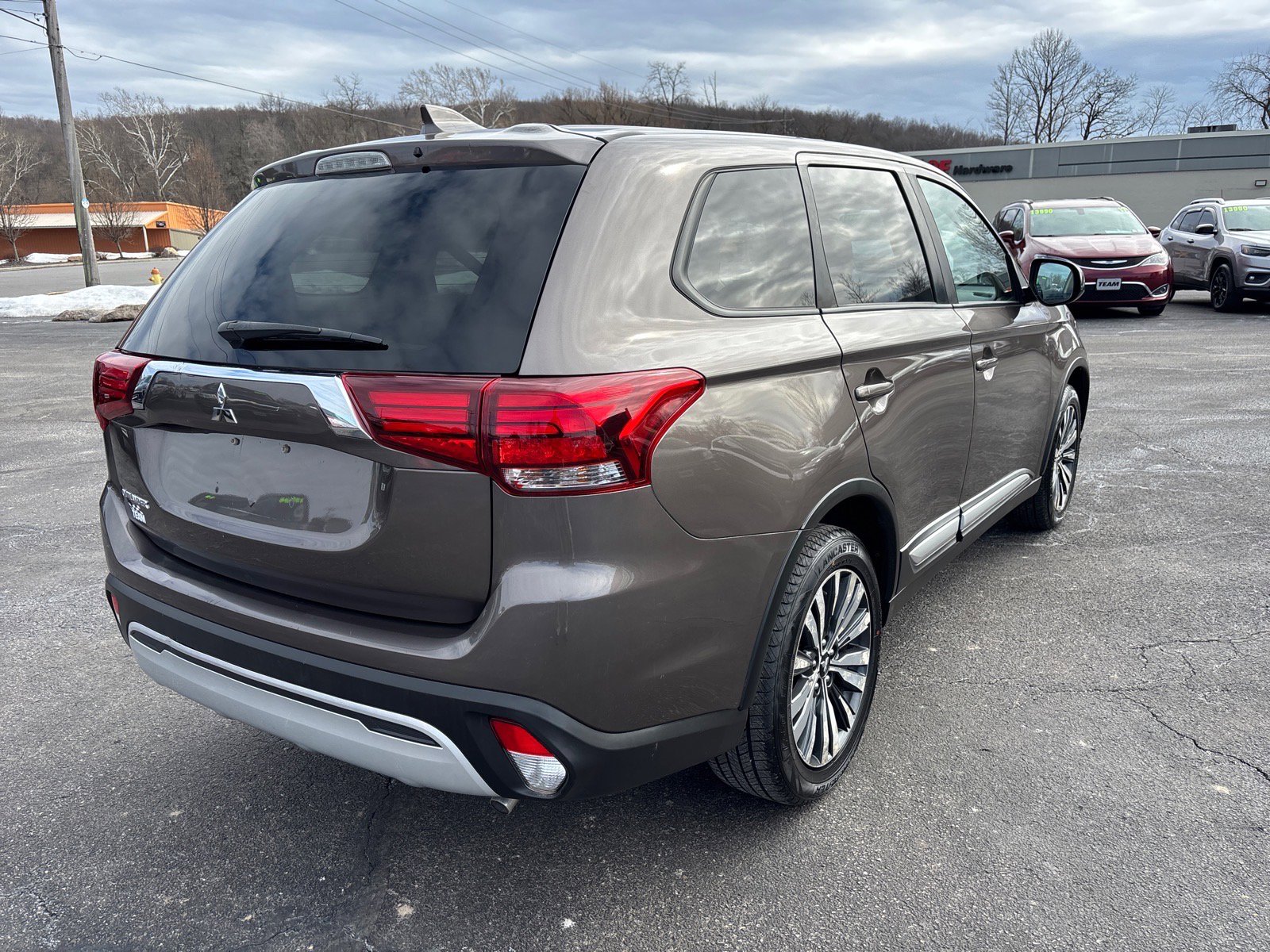 Used 2020 Mitsubishi Outlander ES image 7