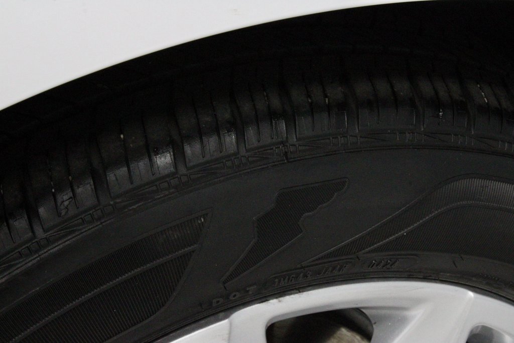 Used 2024 Chevrolet Malibu LT image 19