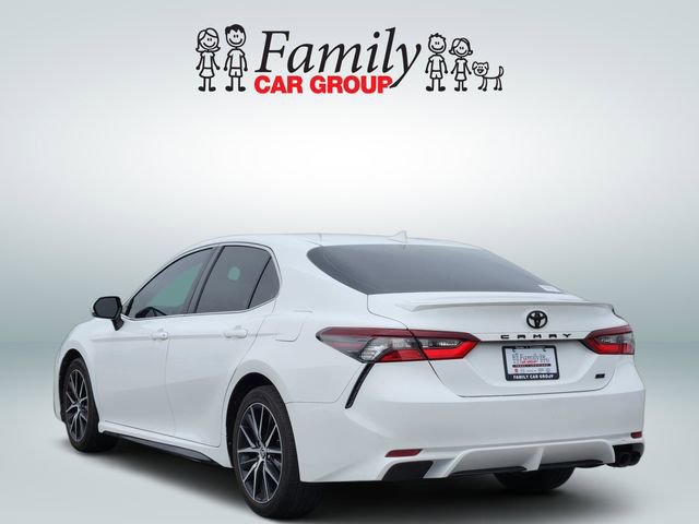 Certified 2023 Toyota Camry SE FWD image 3