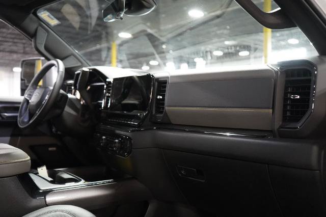 Used 2025 Chevrolet Silverado 2500 ZR2 w/ Technology Package AWD/4WD image 33