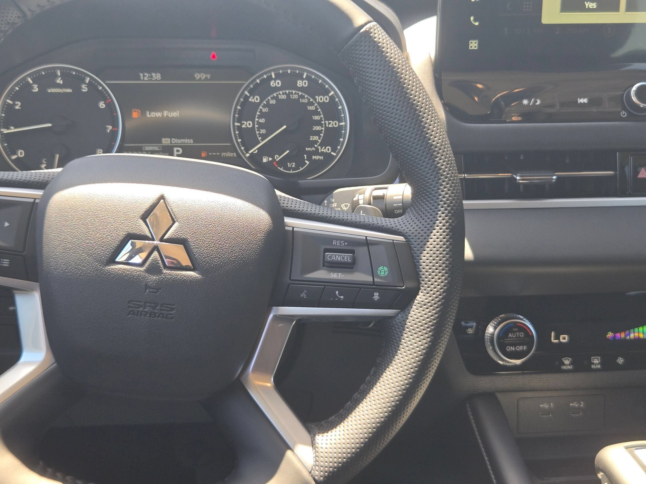 New 2026 Mitsubishi Outlander SE FWD image 19