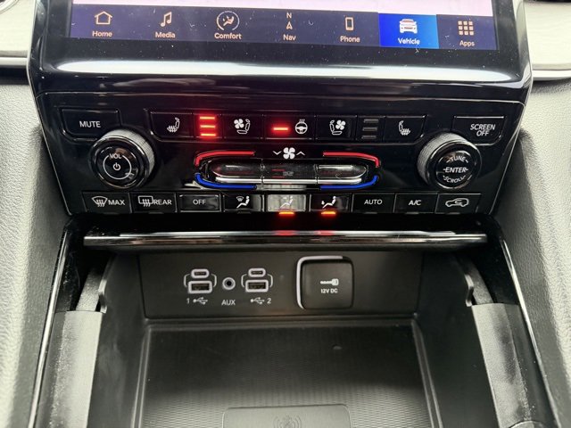 Used 2023 Jeep Grand Cherokee L Limited w/ Luxury Tech Group II image 31