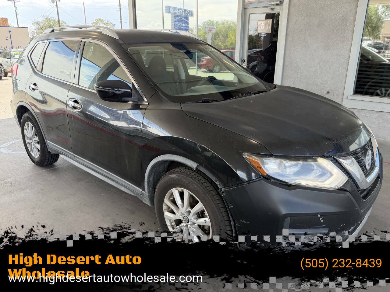 Used 2018 Nissan Rogue SV FWD image 1