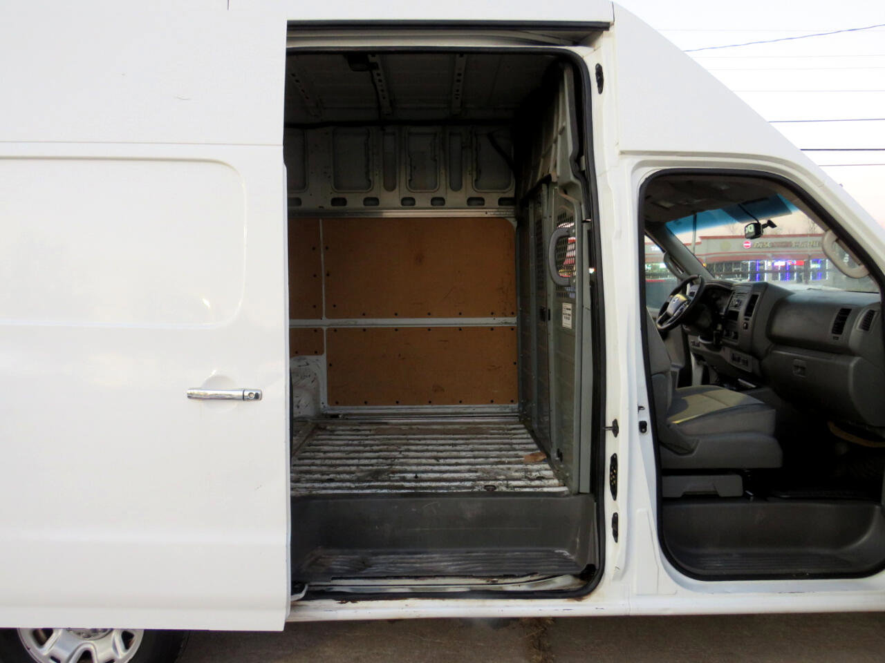 Used 2012 Nissan NV 2500 SV w/ Side Curtain Airbag Pkg image 16