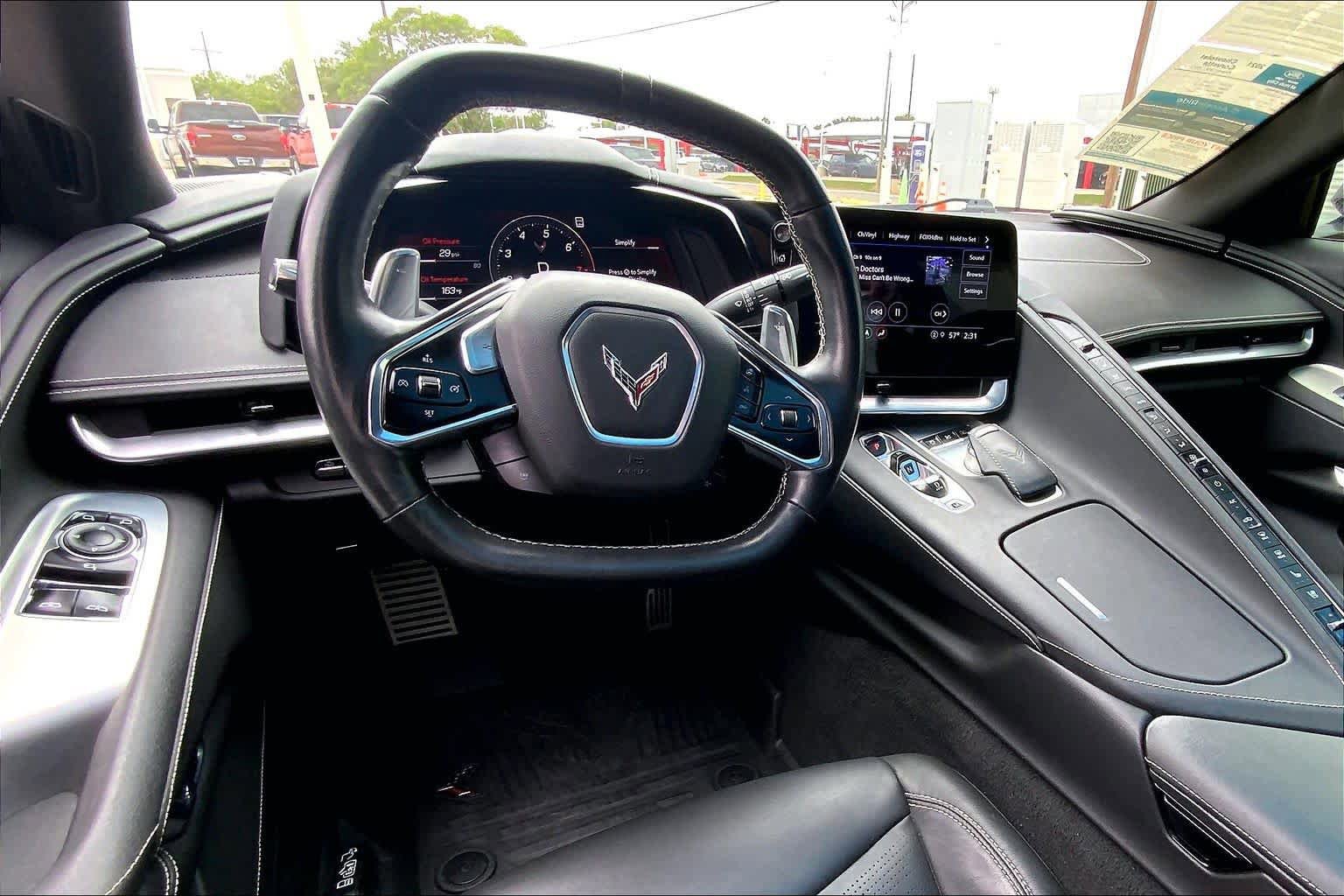 Used 2021 Chevrolet Corvette Stingray Preferred Cpe w/ Z51 Performance Package RWD image 6