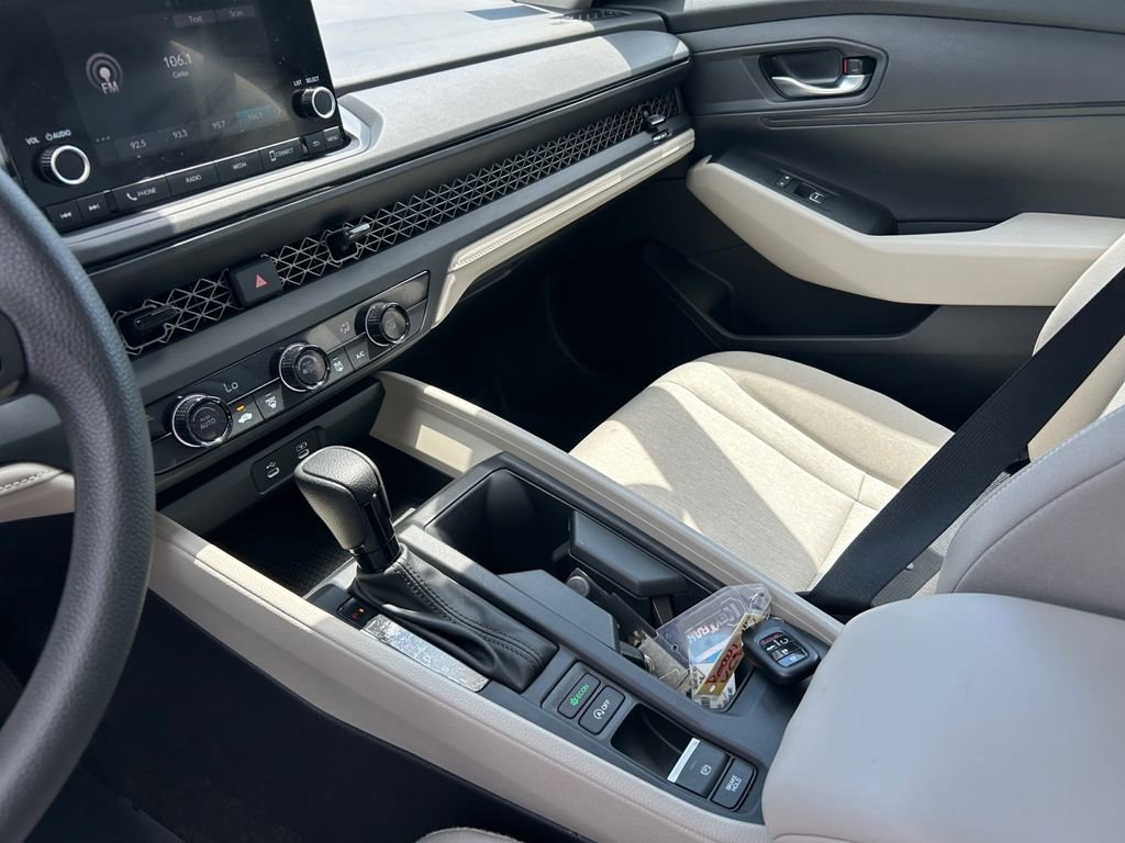 Used 2025 Honda Accord LX image 11