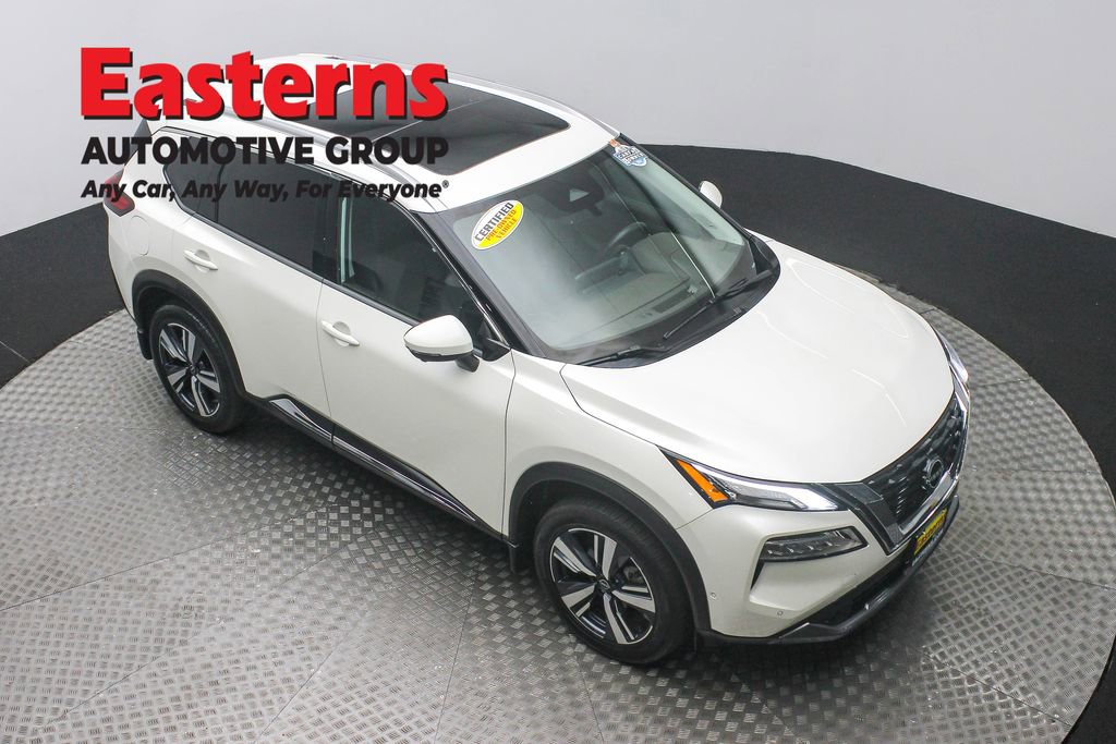 Used 2022 Nissan Rogue SL w/ SL Premium Package image 3
