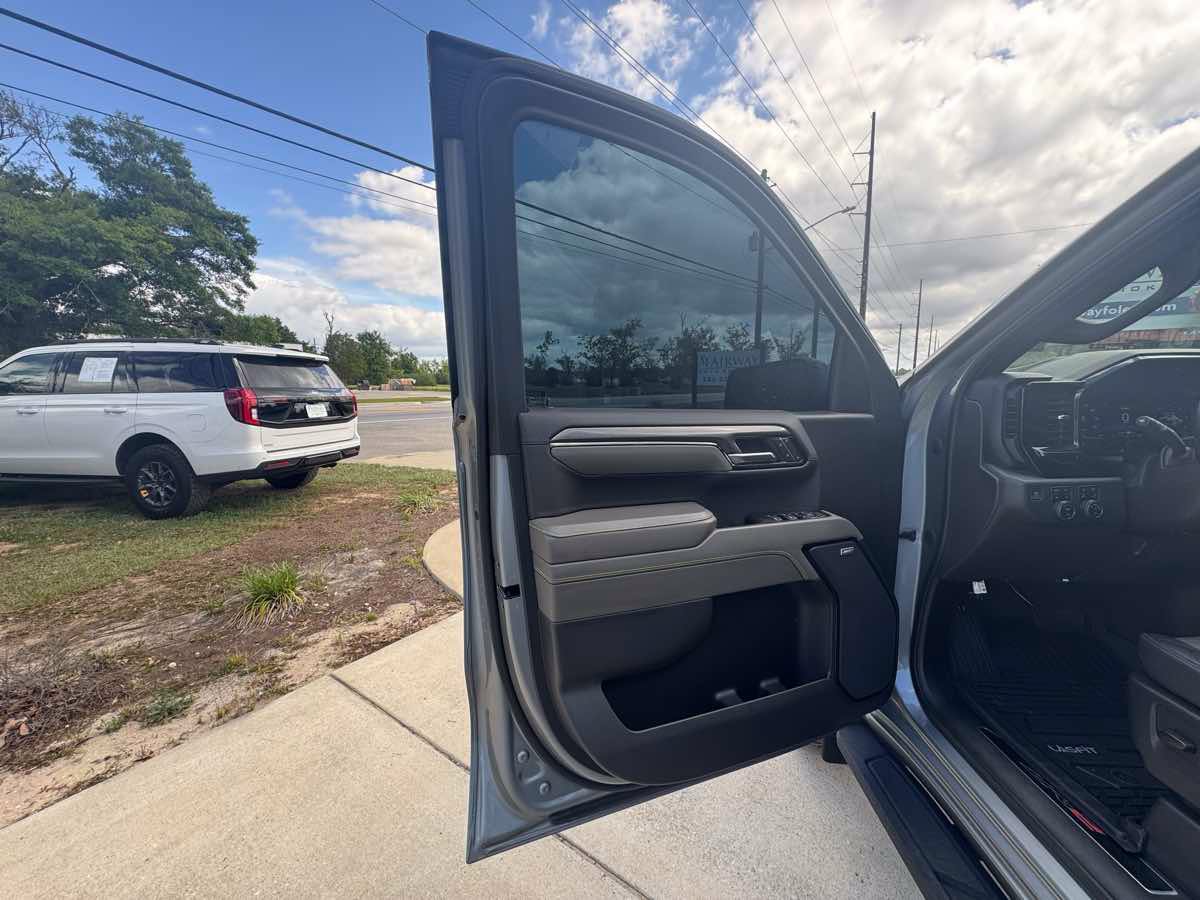 Used 2023 Chevrolet Silverado 1500 ZR2 AWD/4WD image 29
