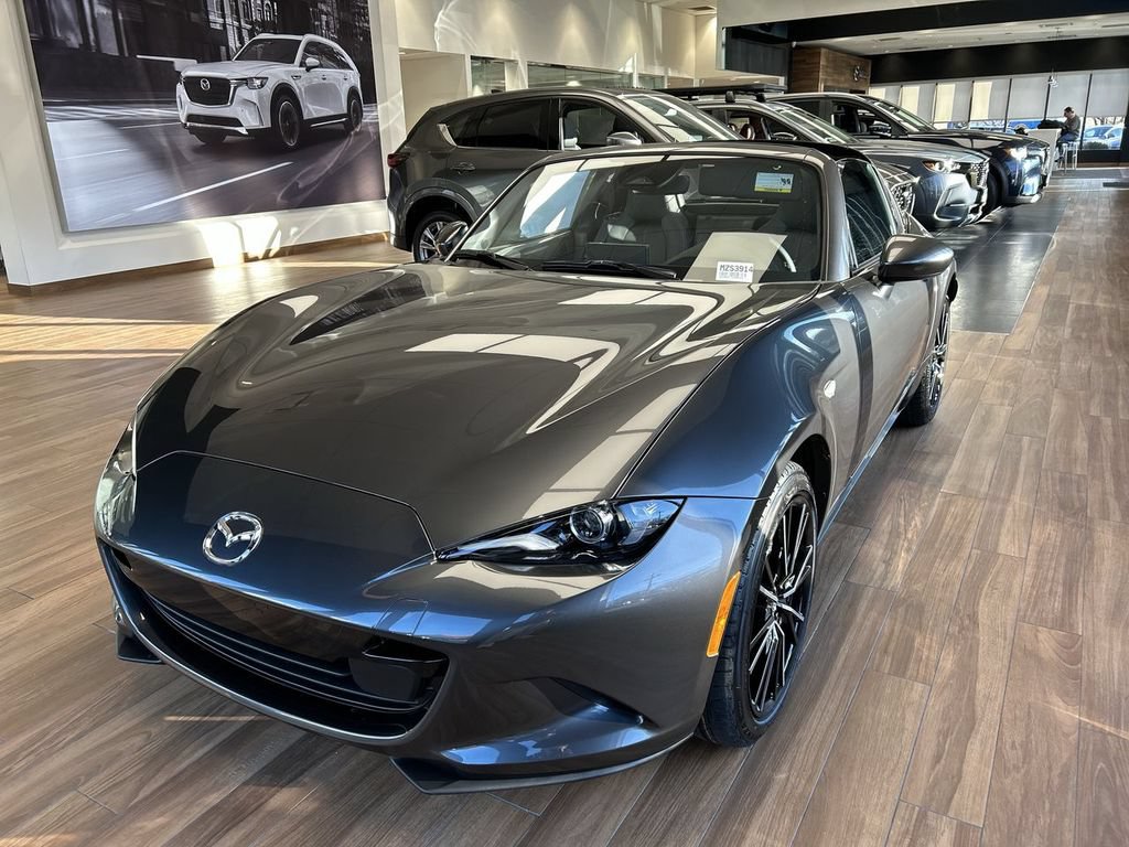 Used 2025 MAZDA MX-5 Miata RF Grand Touring RWD image 4