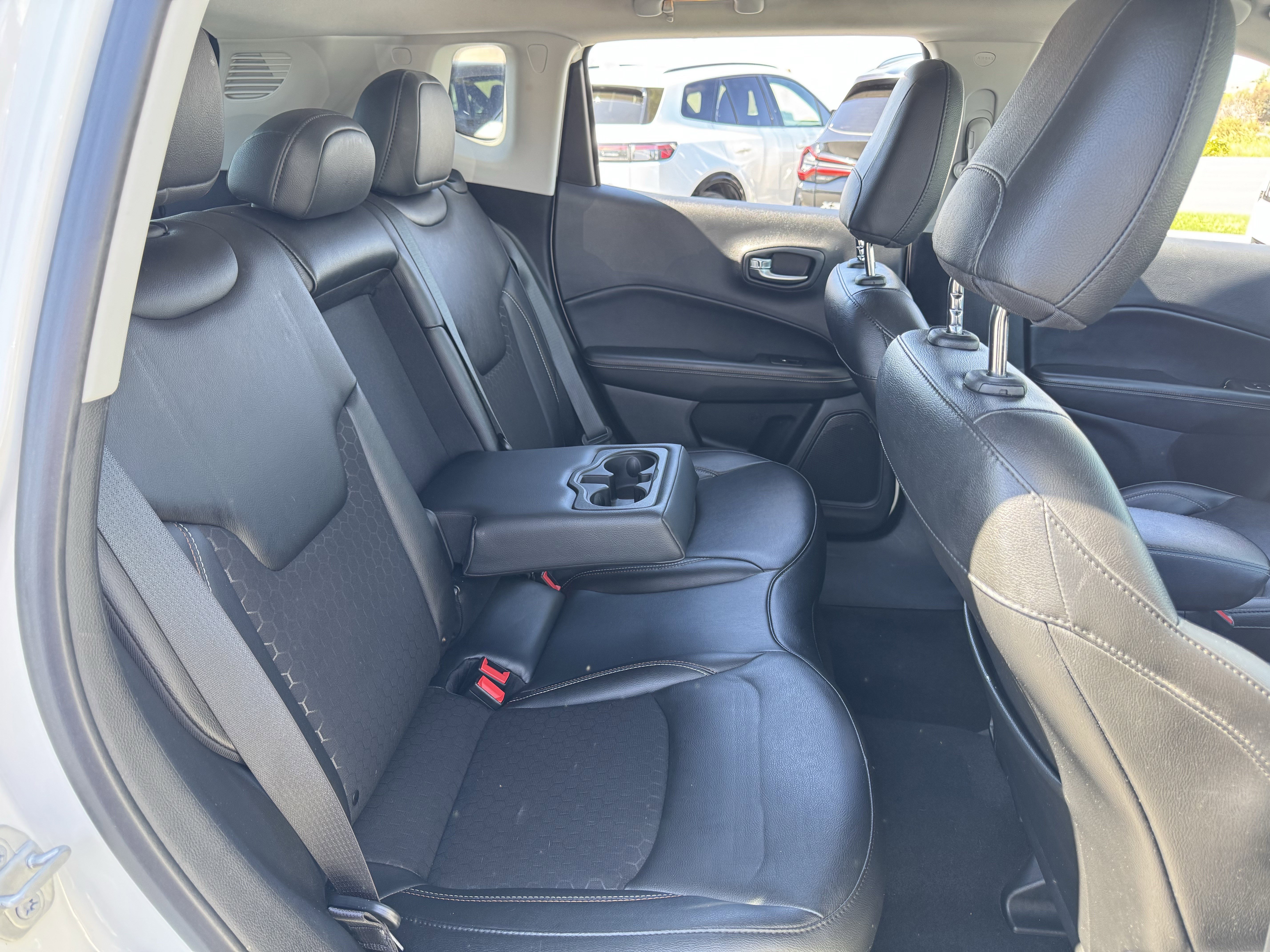 Used 2021 Jeep Compass Latitude image 34