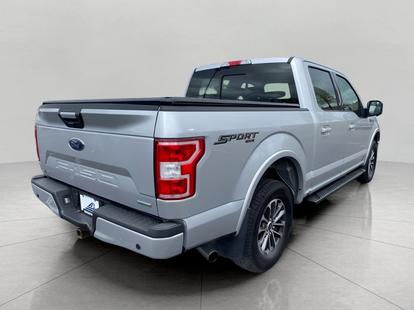 Certified 2018 Ford F150 XLT w/ Equipment Group 302A Luxury AWD/4WD image 11