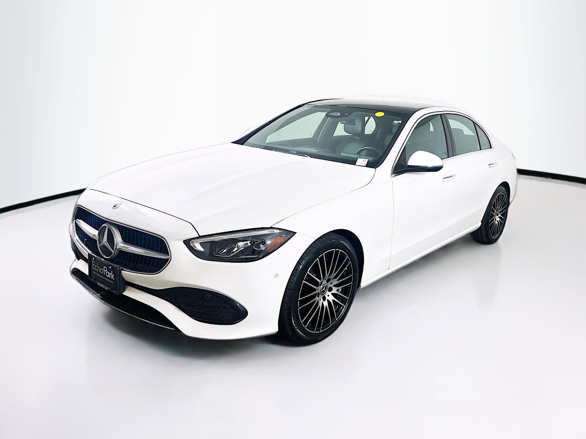 Used 2024 Mercedes-Benz C 300 Sedan image 3