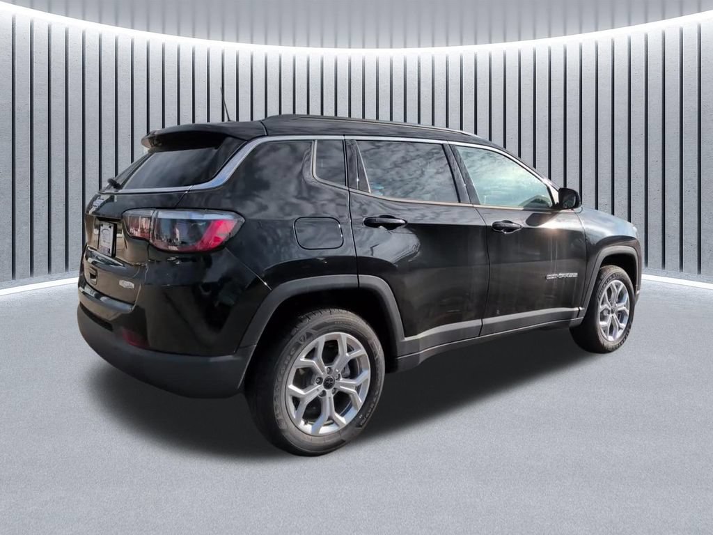 New 2026 Jeep Compass Latitude AWD/4WD image 6