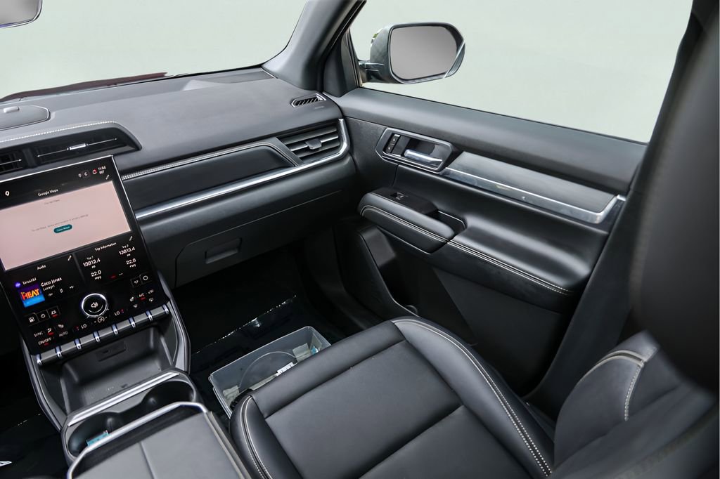 Used 2026 GMC Terrain Elevation w/ Elevation Premium Package FWD image 27