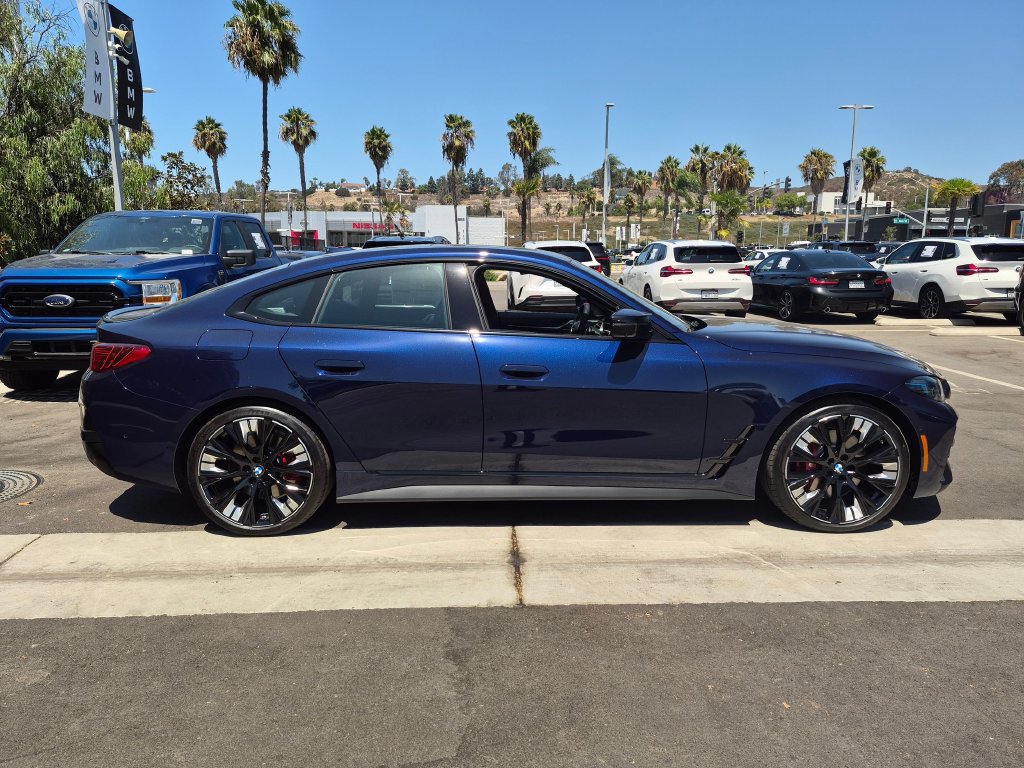 New 2026 BMW M440i w/ Premium Package RWD image 3