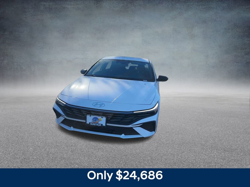 New 2025 Hyundai Elantra SEL image 5
