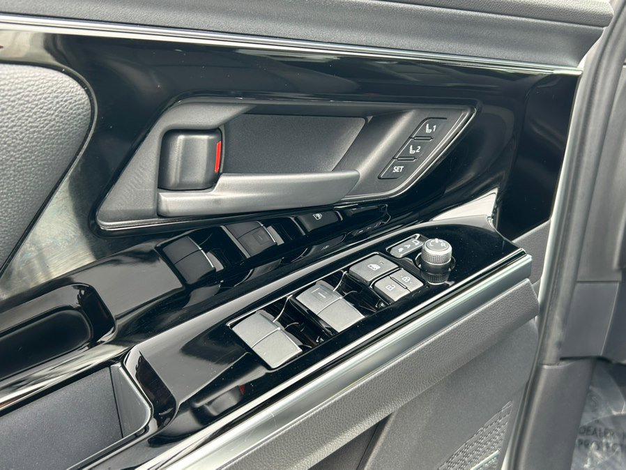 Used 2023 Subaru Solterra AWD image 12