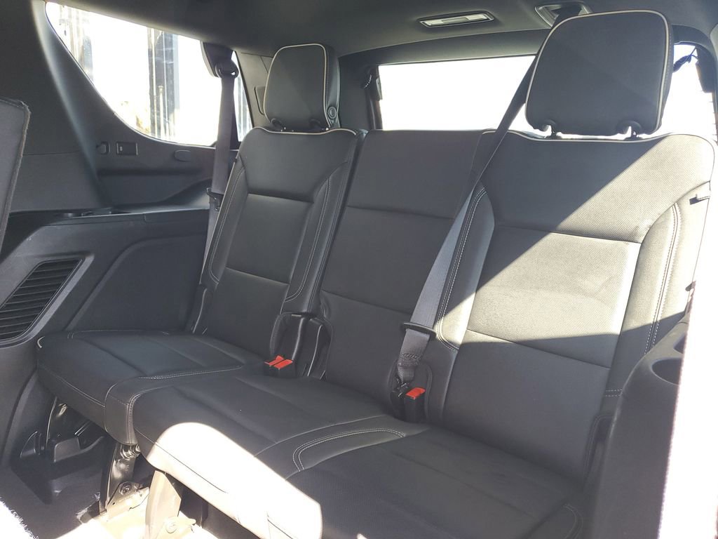 Used 2024 GMC Yukon SLT image 15