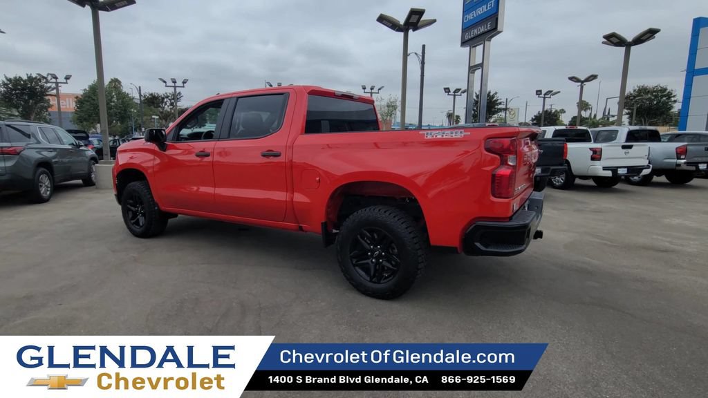 Certified 2025 Chevrolet Silverado 1500 Custom Trail Boss w/ LPO, Dark Essentials Package AWD/4WD image 6