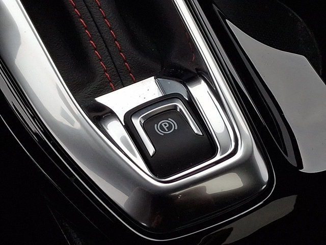 Used 2025 Chevrolet Trax RS w/ Sunroof Package image 24