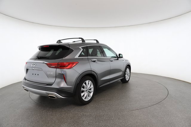 Used 2019 INFINITI QX50 Essential image 17