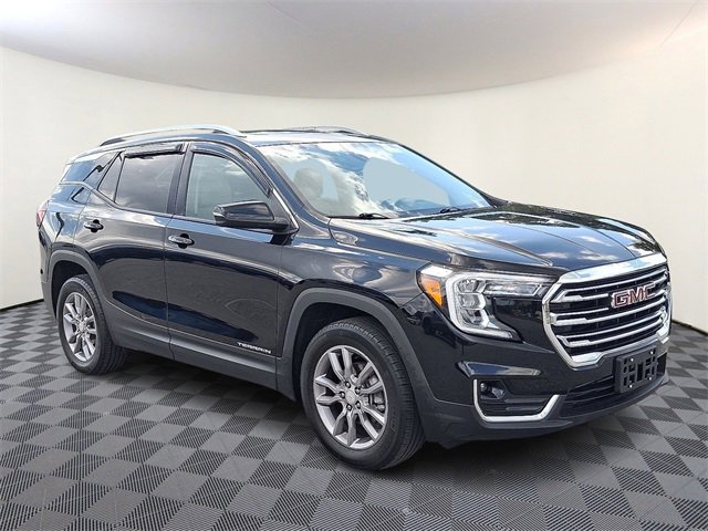 Certified 2022 GMC Terrain SLT w/ Infotainment Package II image 1